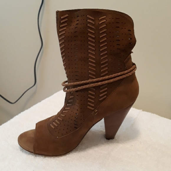 peep toe booties - Picture 3 of 8